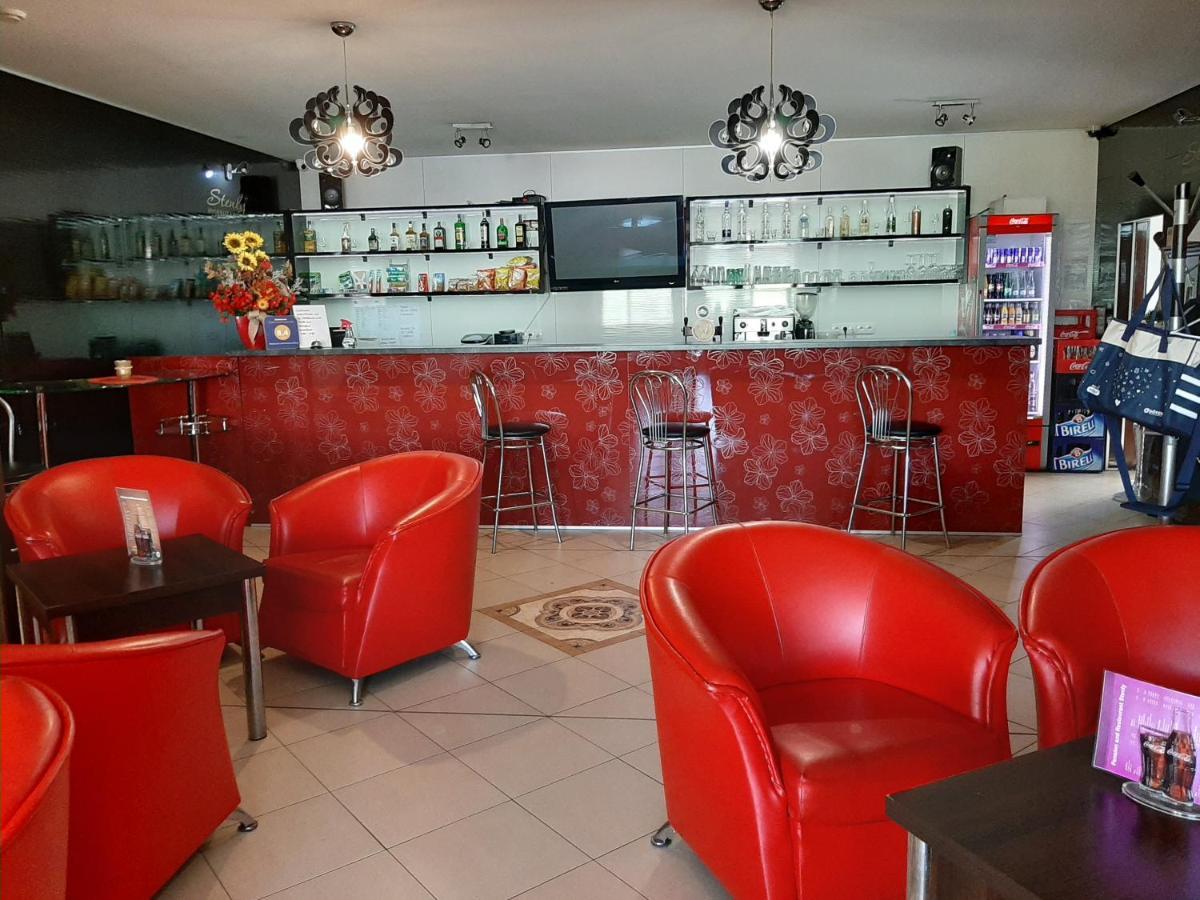 Restaurant And Pension Stenly Spissky Stvrtok Εξωτερικό φωτογραφία